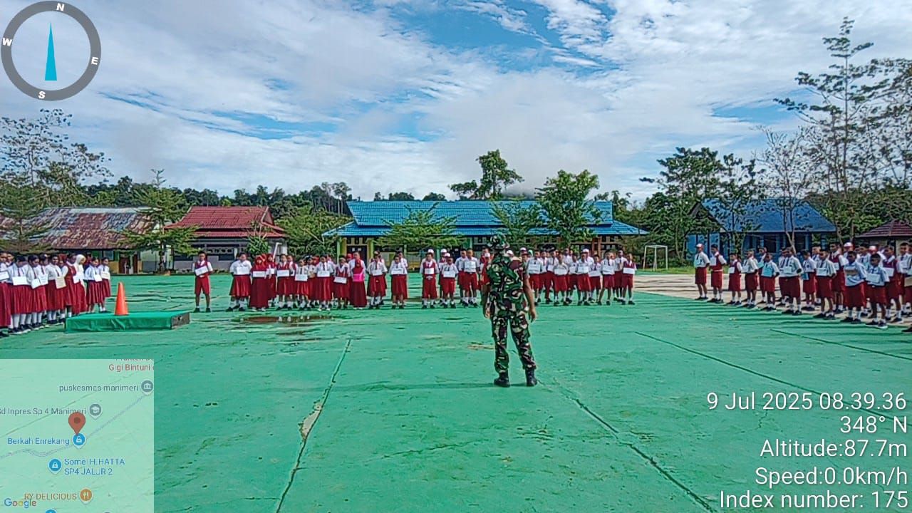 Babinsa 01/teluk Bintuni  Beri Materi PBB Kepada Siswa/SMP Negeri 2 Bintuni