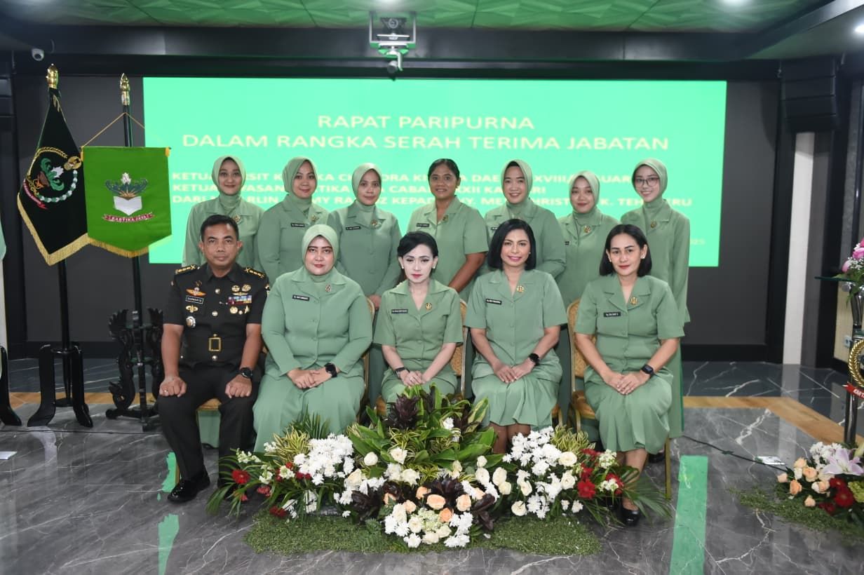 RAPAT PARIPURNA DALAM RANGKA SERAH TERIMA JABATAN
