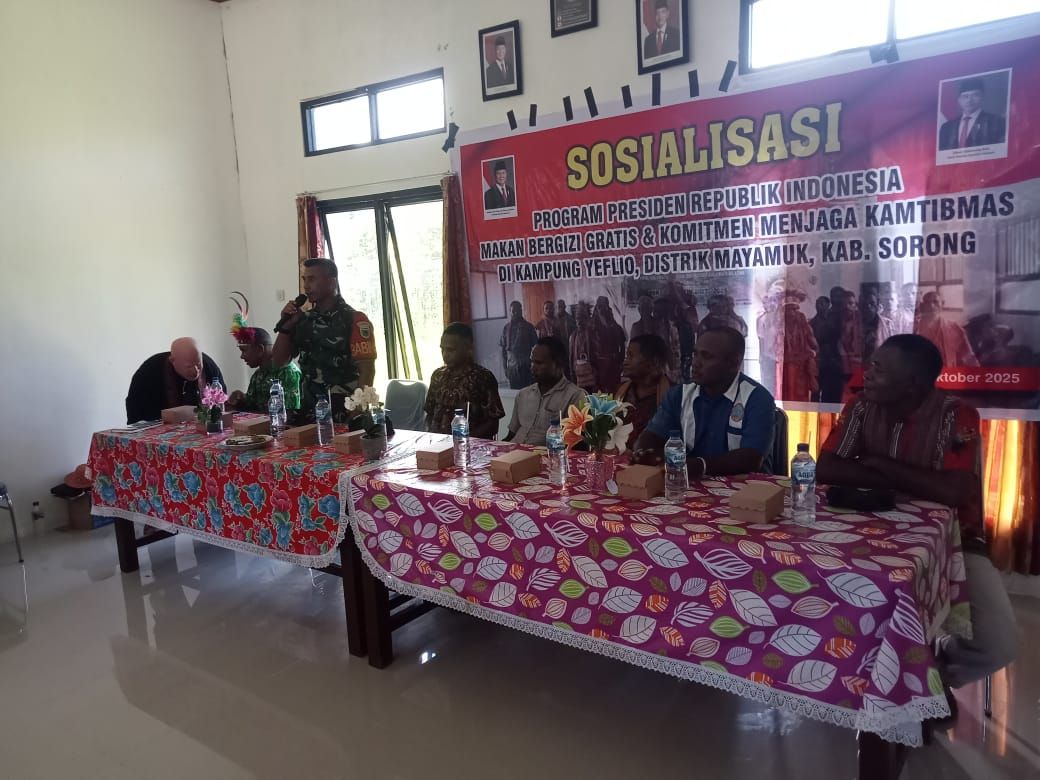 Babinsa Salawati Hadiri Kegiatan Sosialisasi Makan Bergizi Nasional Dan Komitmen Menjaga Kamtibmas.