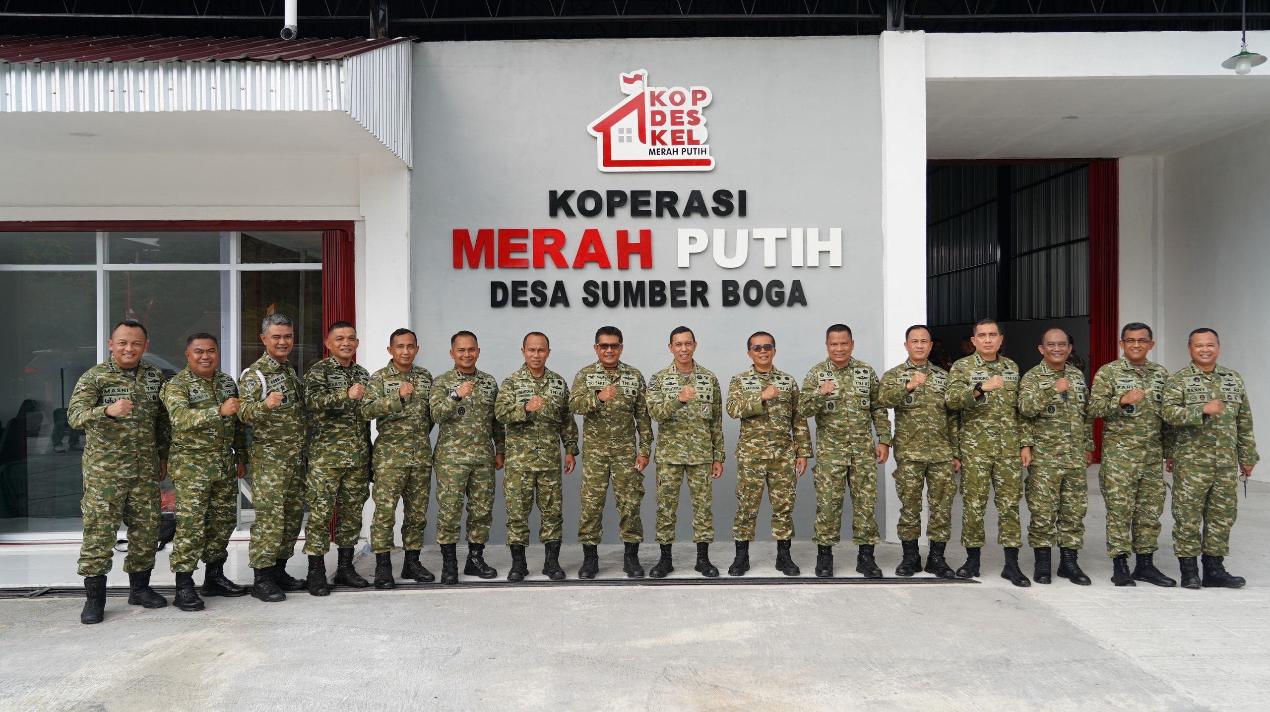 Pangdam XVIII/Kasuari Hadiri Peresmian 1.061 Gedung Koperasi Merah Putih Se-Indonesia : Dorong Kebangkitan Ekonomi Rakyat dari Papua Barat