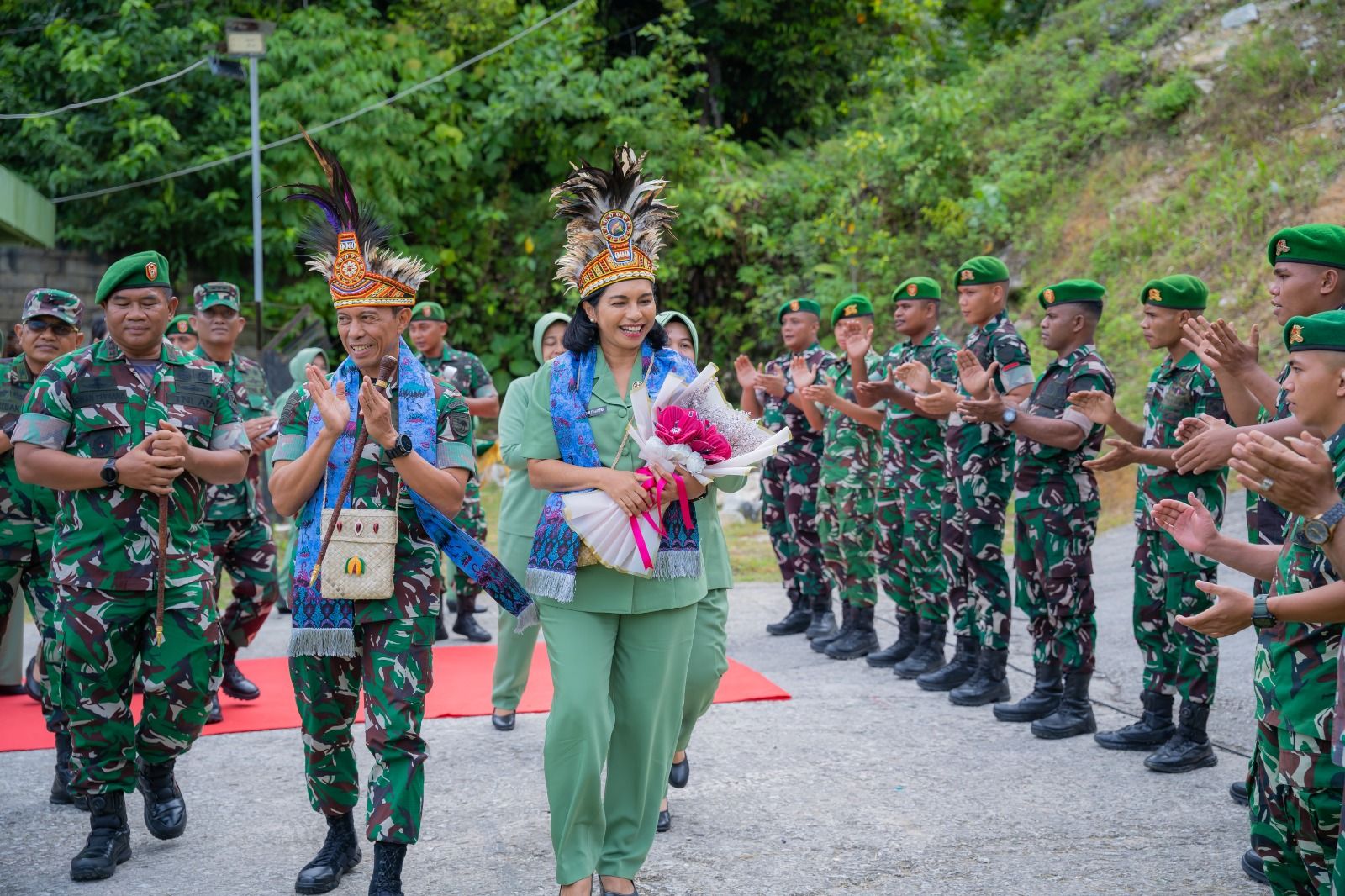 Pangdam XVIII/Kasuari Kunjungi Korem 182/JO : Tegaskan Disiplin, Profesionalisme dan Kepedulian Sosial