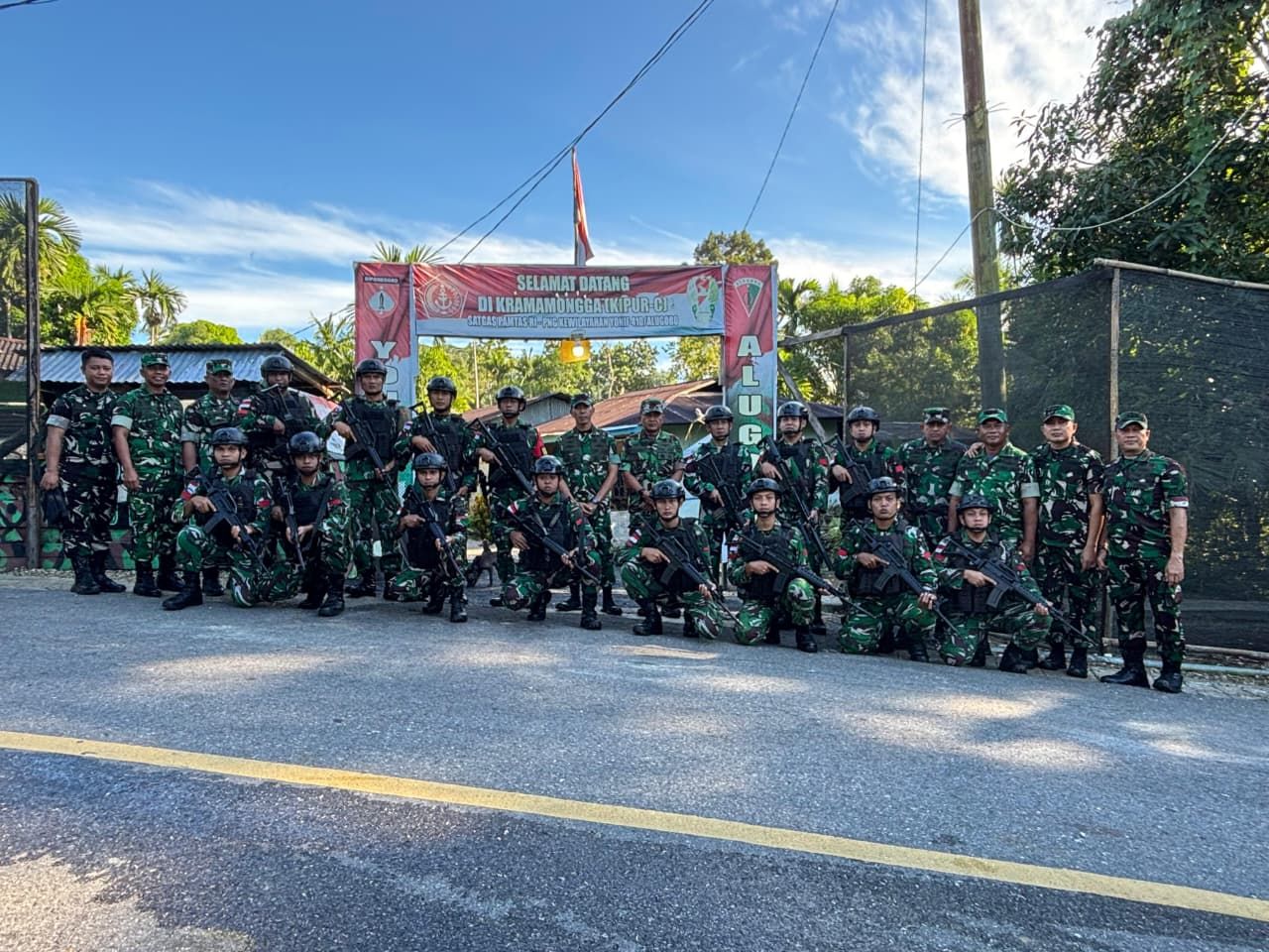 Pangdam Kasuari Tinjau Pos Satgas Yonif 410/Alugoro : Perkuat Kesiapsiagaan dan Semangat Pengabdian Prajurit